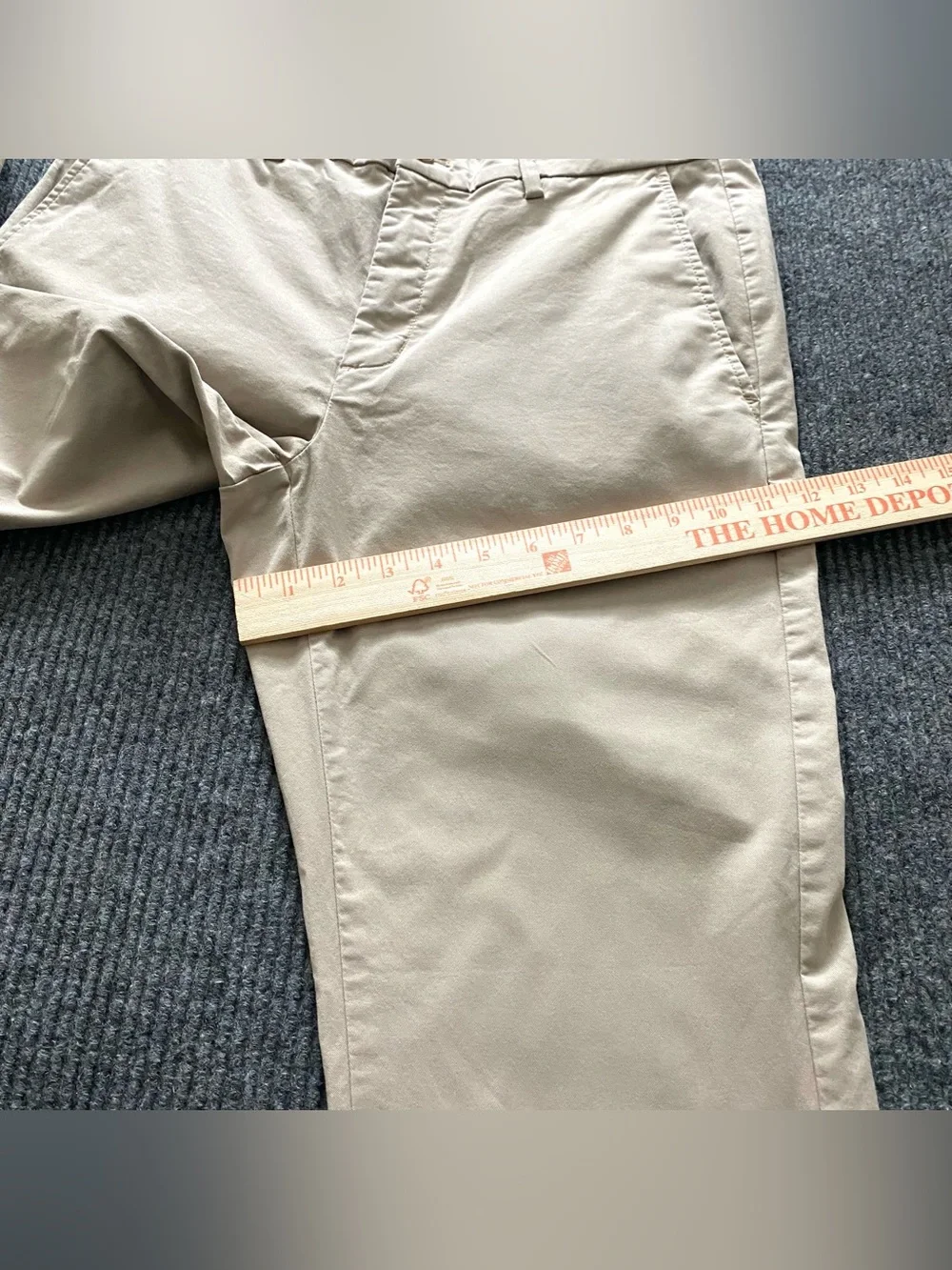 Jos A Banks Khaki Chino Pants Men’s Size 32x30 Tailored Fit